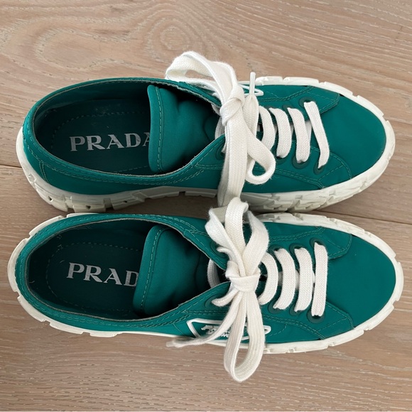 Prada Women's Double Wheel Platform Sneakers Nylon Green made in Italy - Picture 5 of 11